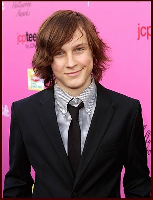 Logan Miller 02